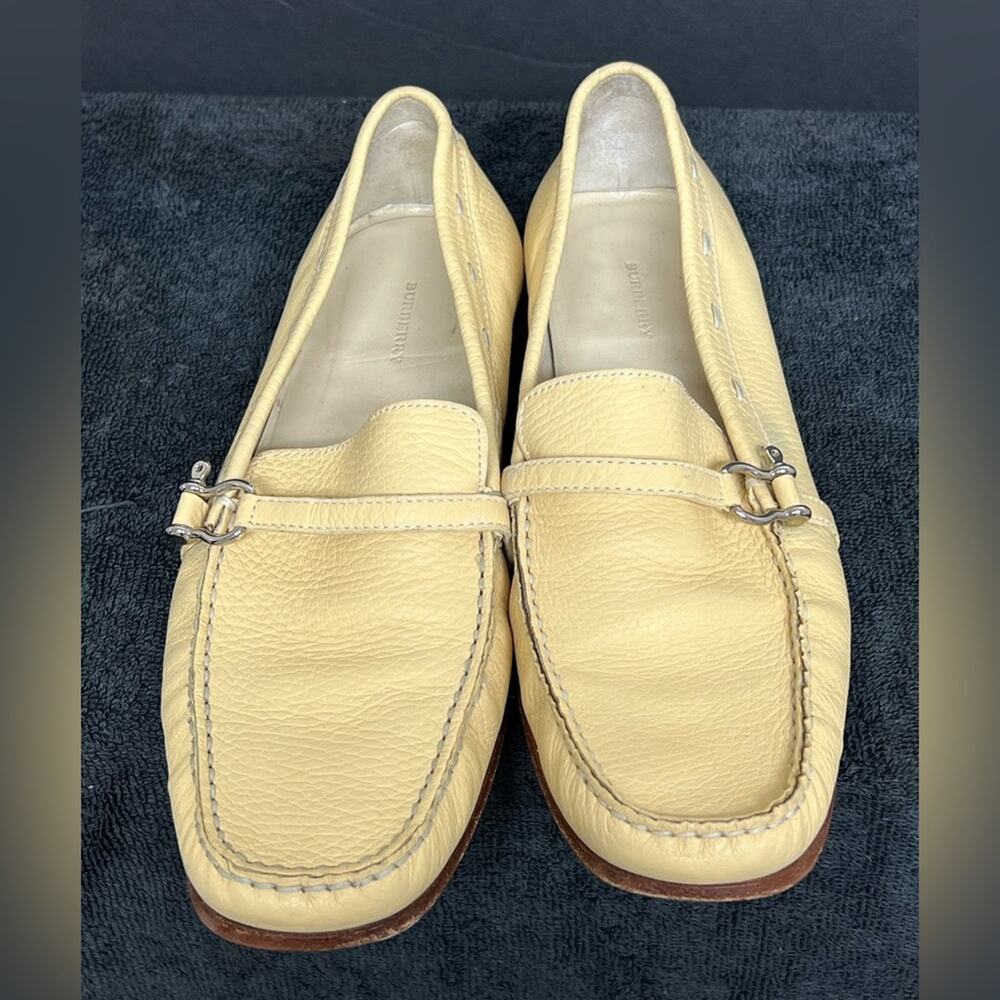 Burberry Yellow Pebbled Leather Loafers Silver Horsebit Hardware EU 39 8.5 - Picture 1 of 9